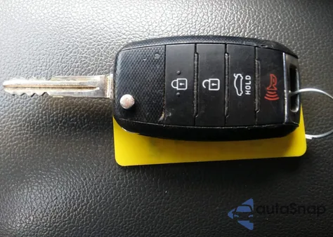 2018 Kia Forte Lx z USA, uszkodzony, nr VIN 3KPFK4A78JE258489